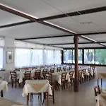 Giardino 3* カポリーヴェリ